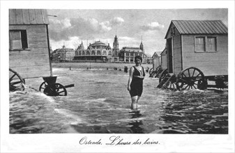 Ostende, l'heure du bain, carte postale