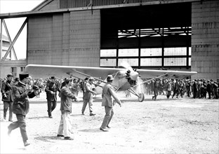 Charles Lindbergh. Atlantic crossing.
The "Spirit of St-Louis" at Le Bourget airport
May 1927