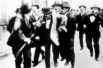Arrestation à Rome de Mussolini le 11 avril 1915
