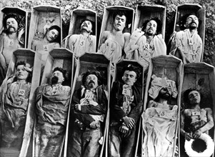 Corpses of the Commune combatants, shot by the  "Versaillais" (the governement troops who suppressed the Commune of 1871). Picture by Disdéri