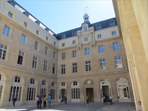 Hôtel de la Marine, cour d'Estienne d'Orves, Paris