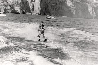 Jackie Kennedy. Summer 1962. Vacation in Ravello (Italy).
Water-skiing
