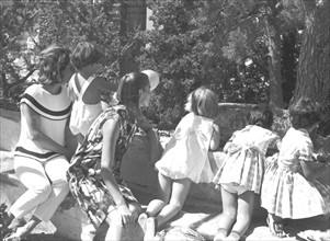 Jackie Kennedy. Summer 1962. Vacation in Ravello (Italy). Park visit