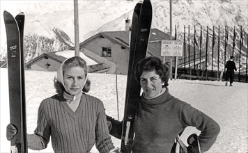 Les soeurs Livanos, 1957