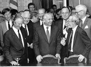 Négociations 2 + 4 à Moscou, 1990