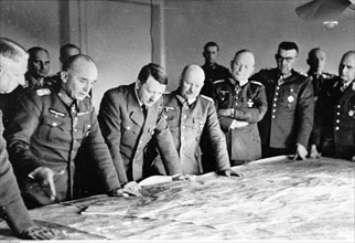 Adolf Hitler au QG du "Heeresgruppe Süd" (groupe d'armée du sud), 1943