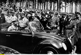 Cérémonie d'inauguration à l'usine Volkswagen, 1938