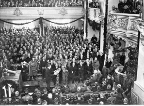 Adolf Hitler prononce un discours à Potsdam, 1933