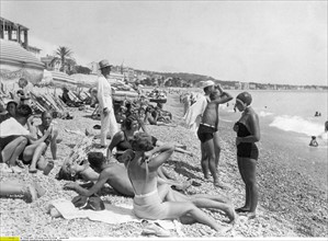 Beach life on the French Riviera, 1932