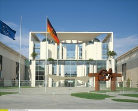 Chancellerie fédérale d'Allemagne, 2002
