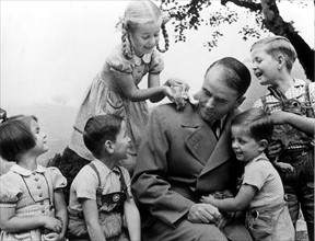 Albert Speer et ses enfants, 1943