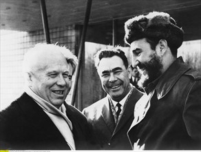 Fidel Castro avec Kroutchtev, Brejnev et Sanchez