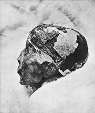 Tut ench Amun 
König, Agypten 1330 - 1322 v