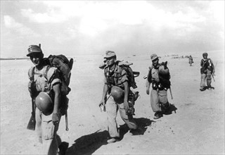 Deutsche Fallschirmjäger bei El Alamein, 1942