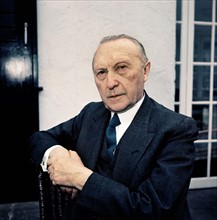 Konrad Adenauer, 1949