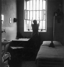 Prison de femmes : détenue dans sa cellule