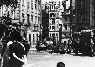 Printemps de Prague : invasion des troupes du Pacte de Varsovie