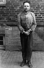 Rudolf Hoess: SS-Offizier /Kommandeur KZ Auschwitz / Verhaftung