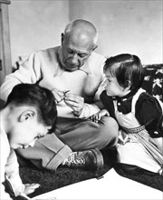 Pablo Picasso et ses enfants, 1954