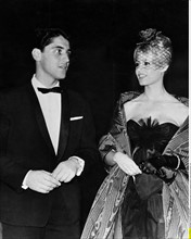 Brigitte Bardot et son fiancé Sacha Distel