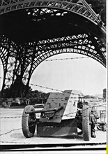 German tank under the Eiffel Tower