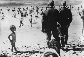 2. Weltkrieg, Frankreich , deutsche Besatzung ab 23.06.1940: 
Deutsche Soldaten am Strand von