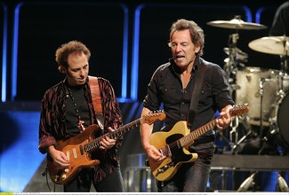 Springsteen, Bruce - Rockmusiker, USA/ Auftritt in der in der Koelnarena in Koeln