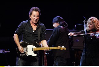 Springsteen, Bruce - Rockmusiker, USA/ Auftritt in der in der Koelnarena in Koeln