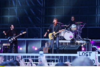 Springsteen, Bruce - Rockmusiker, USA/ Auftritt in der HSH-Nordbank-Arena in Hamburg