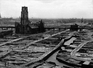 View above the destroyed center of Rotterdam after the german airraid of 14 May 1940
