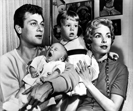 Tony Curtis, Janet Leigh and daughters Jamie Lee and Kelly