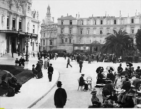 Cafes vor dem Casino in Monte Carlo, 1901