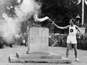 Olympische Spiele 1936 in Berlin - Fackellauf, Kundgebung im Lustgarten