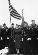 Marlene Dietrich with American veterans in Paris
