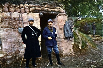 Première Guerre Mondiale. Septembre 1916.
Deux aumôniers français pendant la bataille de Verdun