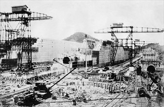 Panama-Kanal, Bauarbeiten an der Schleuse von Gatun