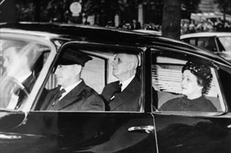 Charles de Gaulle, 1964
