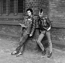 Jeunes hommes punks en RDA, 1983