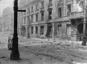 Warschauer Aufstand: Zerstöungen in einer Strasse