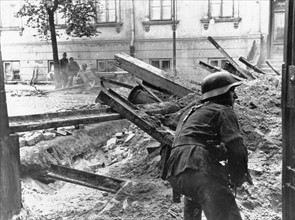 Warschauer Aufstand: Strassenkampf - deutsche Soldaten