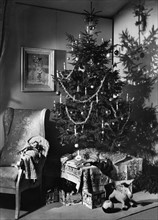 Weihnachten - geschmückter Weichnachtsbaum
