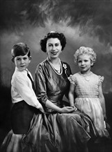 Elisabeth II. von GB/ m.d. Kindern Charles u. Anne, Weihnachtskarte
