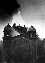 La synagogue de Landau incendiée lors de la Nuit de Cristal, 1938