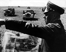 Erwin Rommel im Befehlswagen bei Offensive auf Tobruk