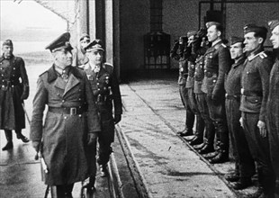 Erwin Rommel, Generalfeldmarschall, D, Inspektion Bunker am Atlantikwall - 1944