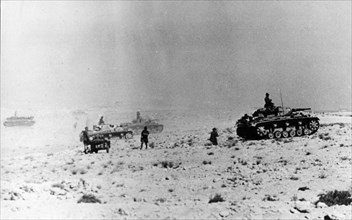 2.WW, North africa, war theater (Africa campaign) , german africa corps Feb.41-May43:
First offensive of Rommel - battle of Sollum - german tanks 
ready for the advance. 
June 1941