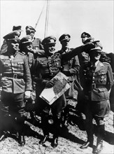 Erwin Rommel bei Inspektion an Mittelmeerküste Frankreich