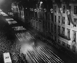 Procession pour l'anniversaire de l'arrivée au pouvoir d'Hitler en janvier 1933