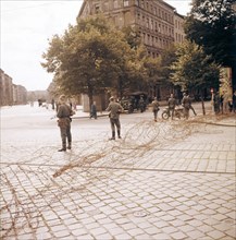 Construction du mur de Berlin, 1961