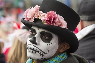 Morbid made-up Carnivalist